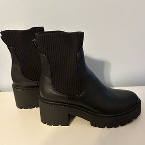 Madden Girl boots black sz 8